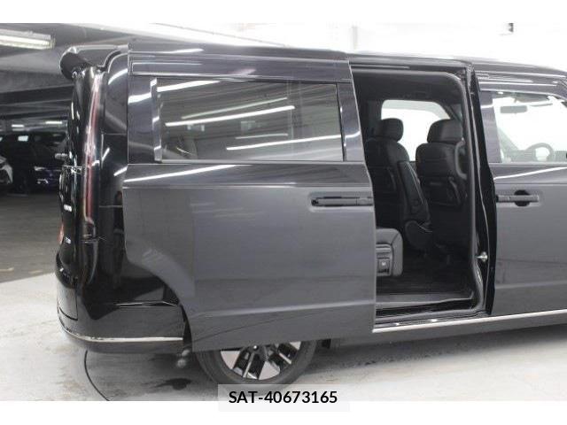Honda STEP WGN 2023-10 5879546-29