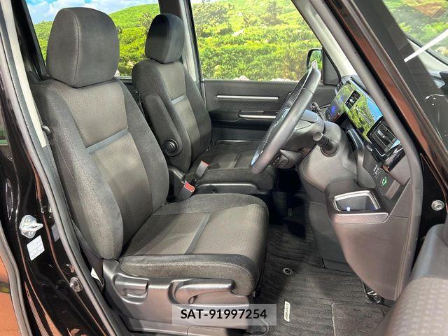 Honda STEP WGN 2021-04 5879554-7