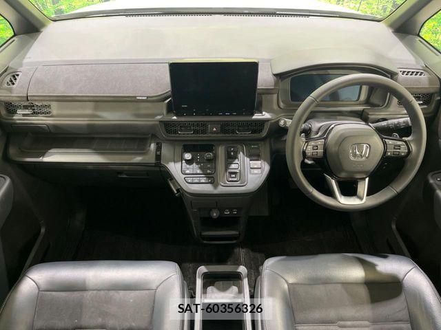 Honda STEP WGN 2024-02 5879537-1