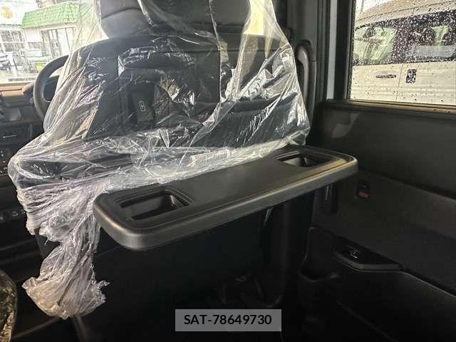 Honda STEP WGN 2026-02 5879531-10