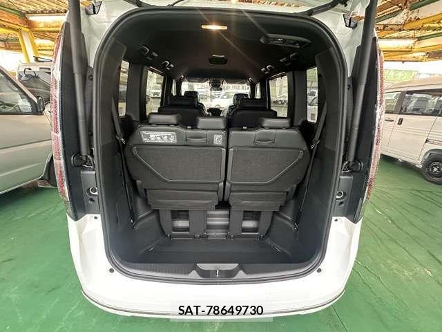 Honda STEP WGN 2026-02 5879531-16