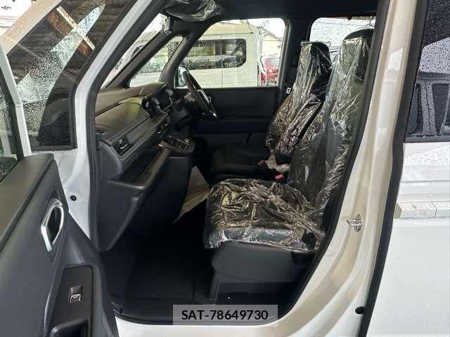 Honda STEP WGN 2026-02 5879531-4