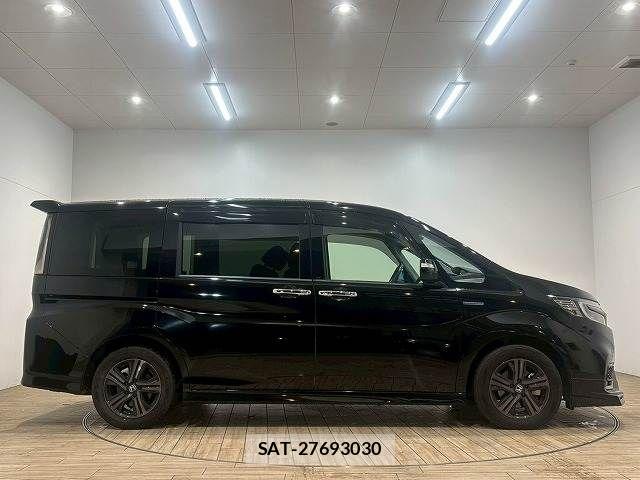 Honda STEP WGN 2019-04 6019649-13