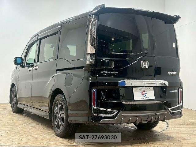 Honda STEP WGN 2019-04 6019649-16