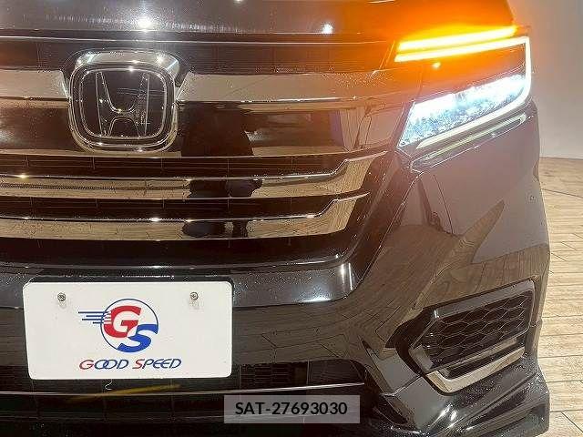 Honda STEP WGN 2019-04 6019649-18