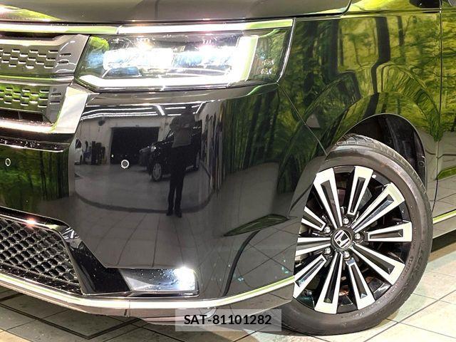 Honda STEP WGN 2022-05 6219892-12