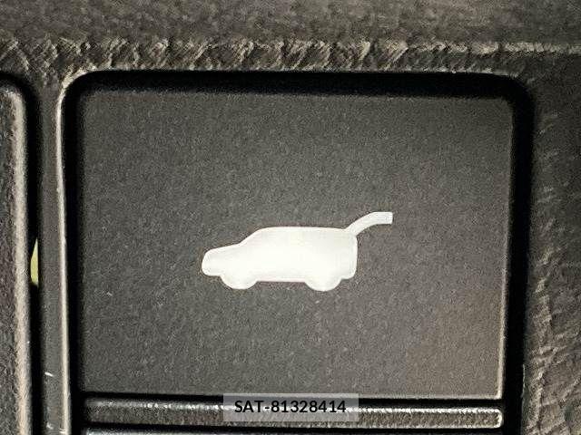 Honda STEP WGN 2022-11 6219893-9