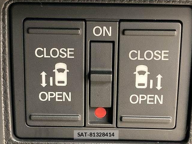 Honda STEP WGN 2022-11 6219893-8