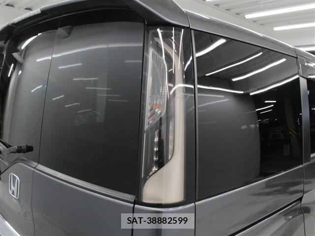 Honda STEP WGN 2017-11 6247628-18