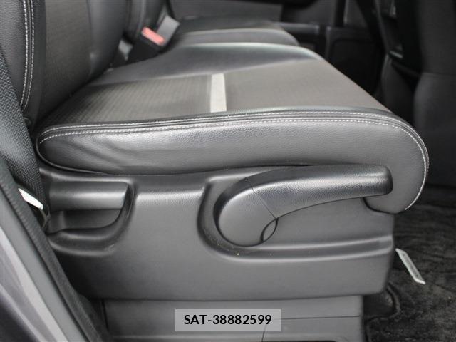 Honda STEP WGN 2017-11 6247628-27