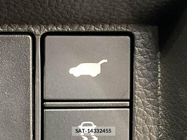 Honda STEP WGN 2026-03 6546943-11