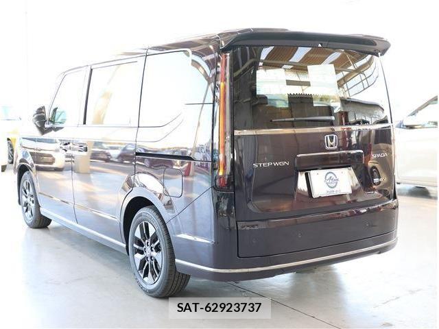 Honda STEP WGN 2025-12 6615032-23