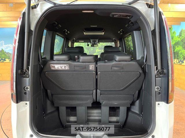 Honda STEP WGN 2023-08 6673760-11