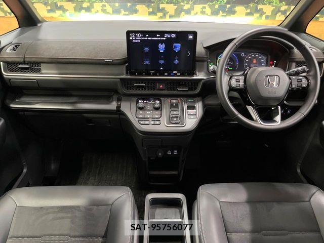 Honda STEP WGN 2023-08 6673760-1