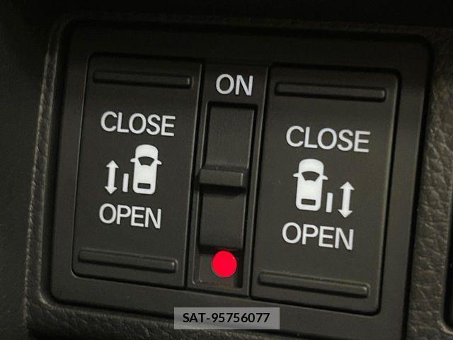 Honda STEP WGN 2023-08 6673760-6