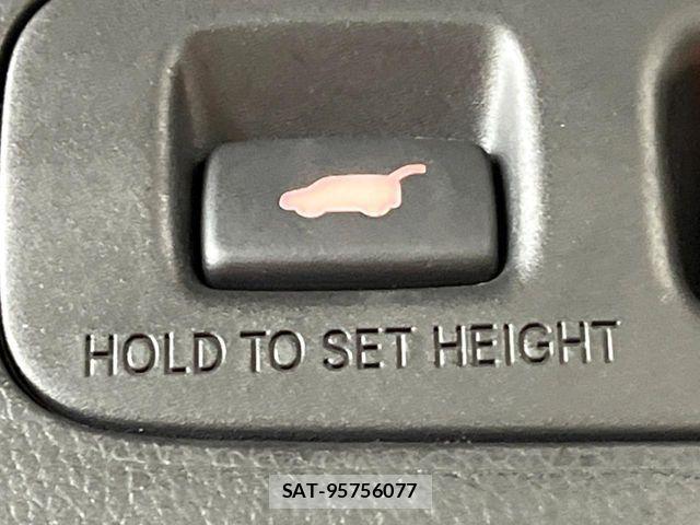Honda STEP WGN 2023-08 6673760-7