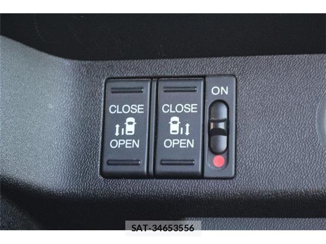 Honda STEP WGN 2017-09 6678232-4