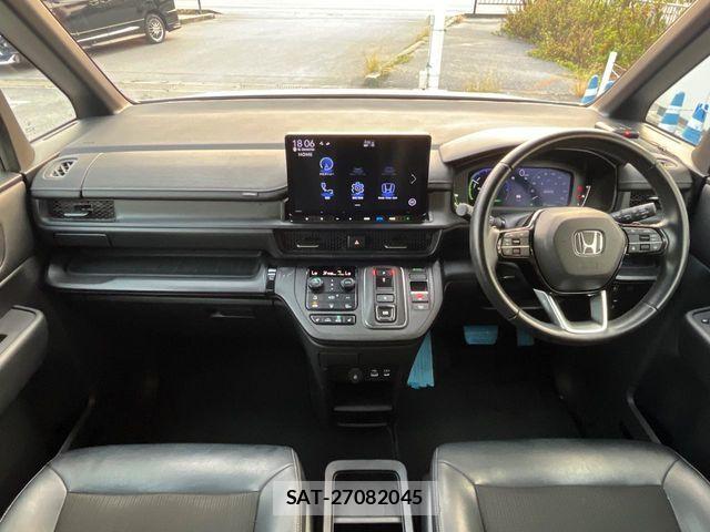 Honda STEP WGN 2023-07 6678224-1