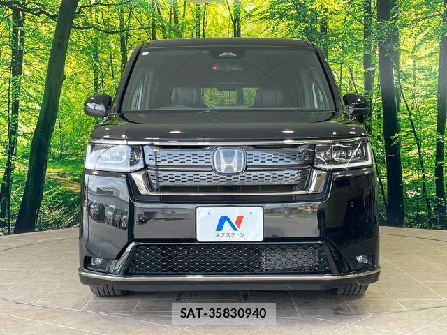 Honda STEP WGN 2023-07 6682890-14