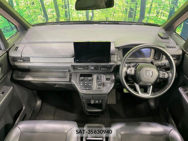 Honda STEP WGN 2023-07 6682890-1