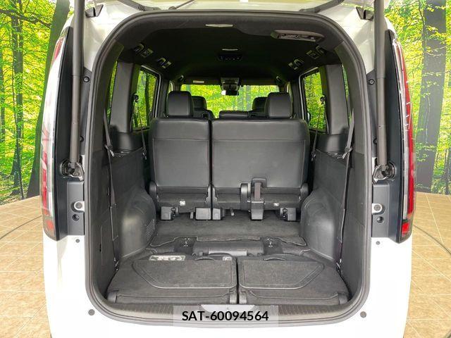 Honda STEP WGN 2023-07 6682889-10