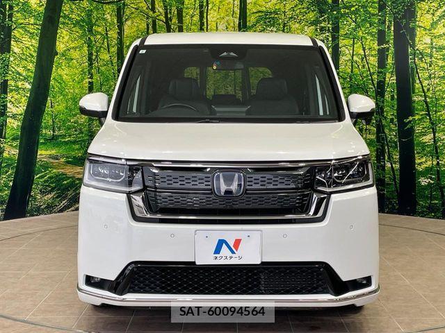 Honda STEP WGN 2023-07 6682889-14
