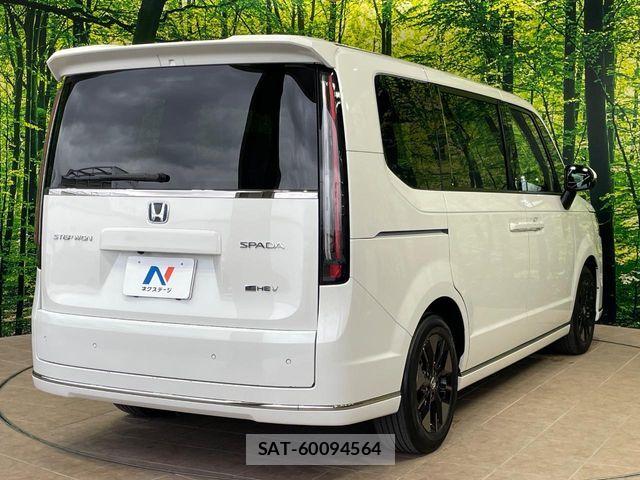 Honda STEP WGN 2023-07 6682889-17
