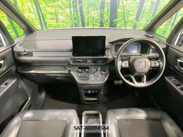 Honda STEP WGN 2023-07 6682889-1