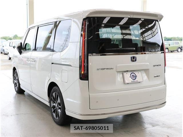 Honda STEP WGN 2025-09 6791523-25