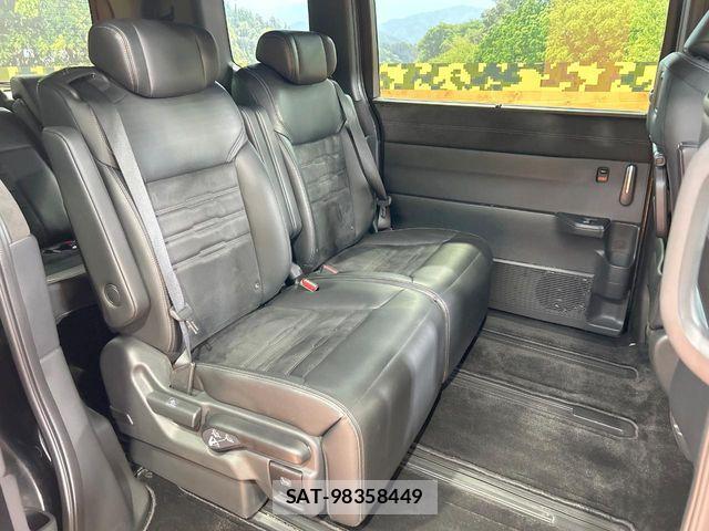 Honda STEP WGN 2024-11 6791511-9