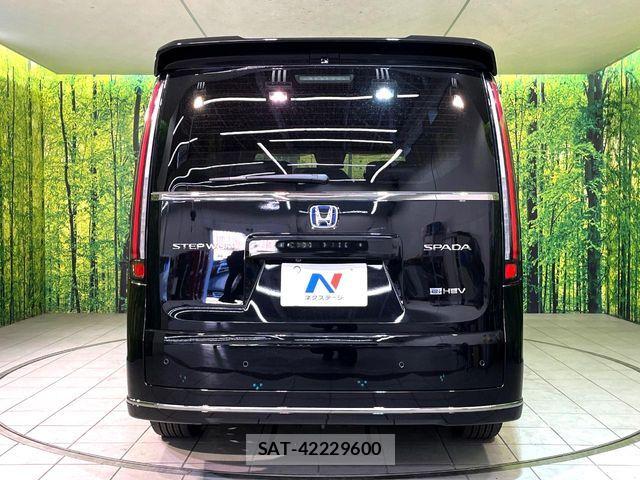 Honda STEP WGN 2025-12 6791516-14