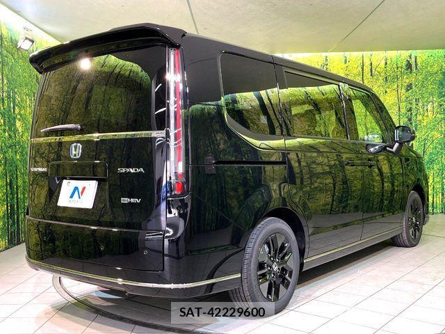 Honda STEP WGN 2025-12 6791516-16