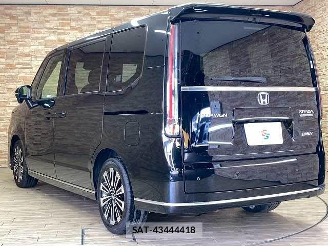 Honda STEP WGN 2023-09 6791527-16