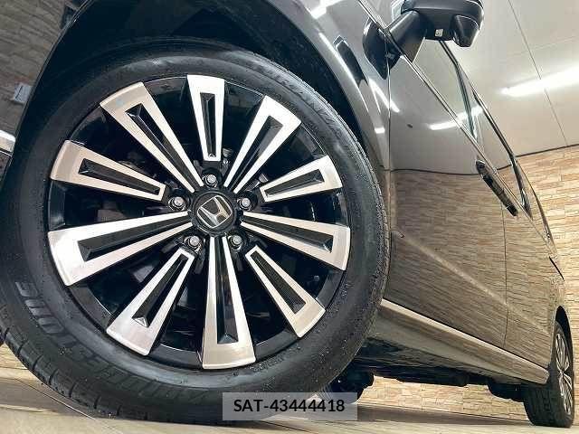 Honda STEP WGN 2023-09 6791527-18