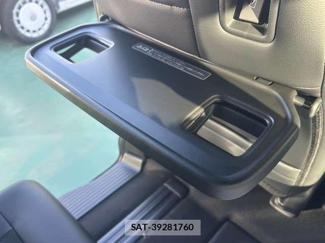 Honda STEP WGN 2025-11 6791526-10