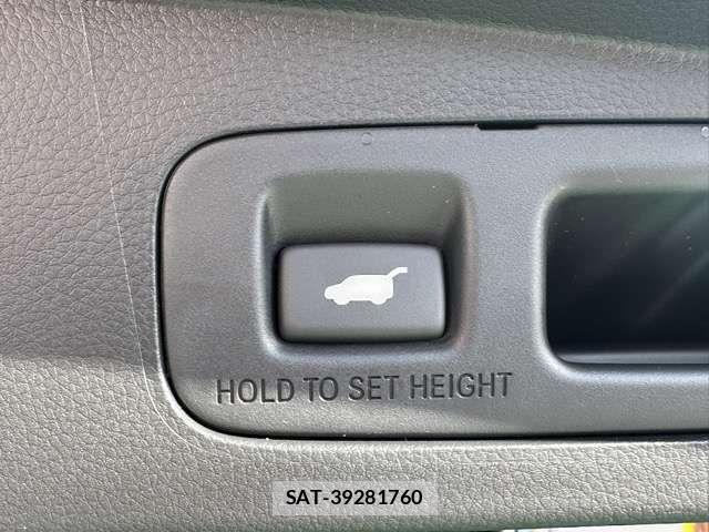 Honda STEP WGN 2025-11 6791526-14