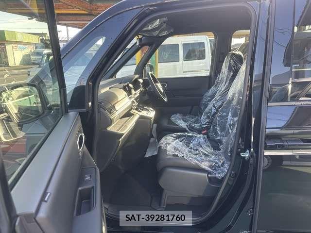 Honda STEP WGN 2025-11 6791526-2