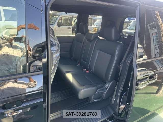 Honda STEP WGN 2025-11 6791526-3