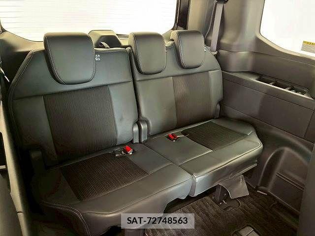 Honda STEP WGN 2023-10 6791533-11