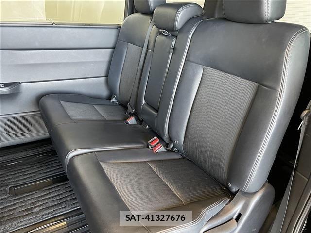 Honda STEP WGN 2023-11 6791542-28