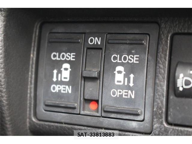 Honda STEP WGN 2022-08 6791551-14