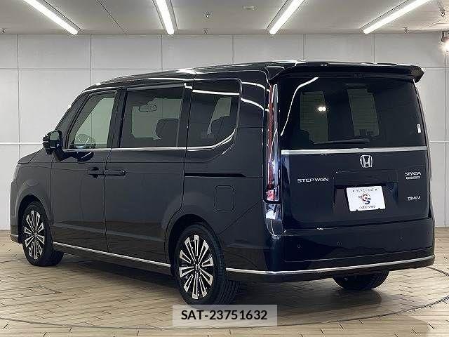 Honda STEP WGN 2022-11 6791530-15