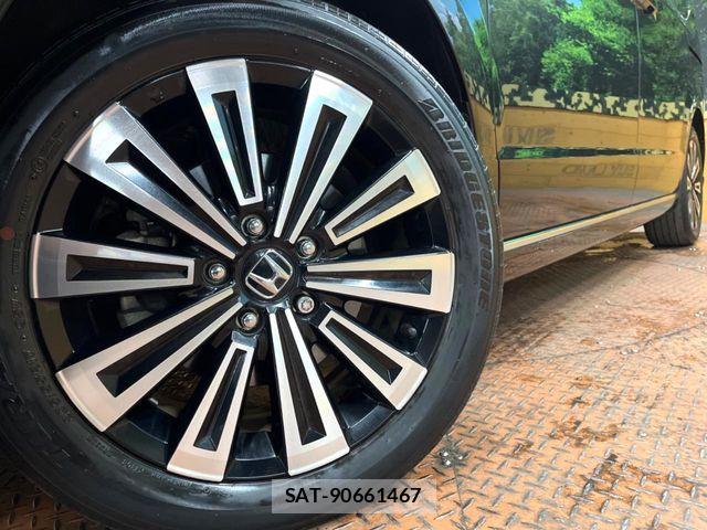 Honda STEP WGN 2022-05 6791514-12