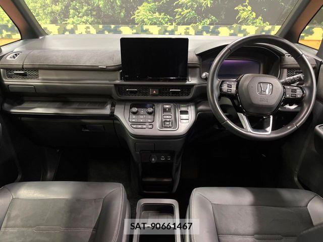 Honda STEP WGN 2022-05 6791514-1