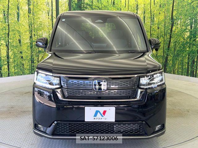 Honda STEP WGN 2025-11 6817418-15