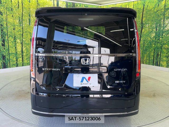 Honda STEP WGN 2025-11 6817418-16