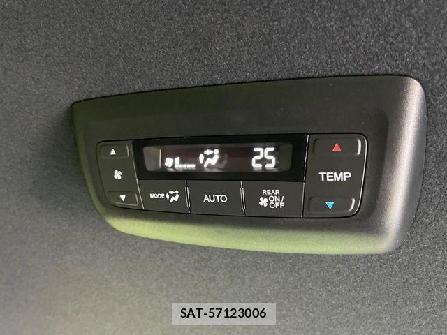 Honda STEP WGN 2025-11 6817418-7