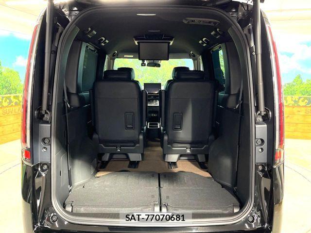 Honda STEP WGN 2022-11 6913518-9