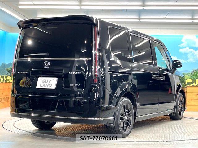 Honda STEP WGN 2022-11 6913518-16
