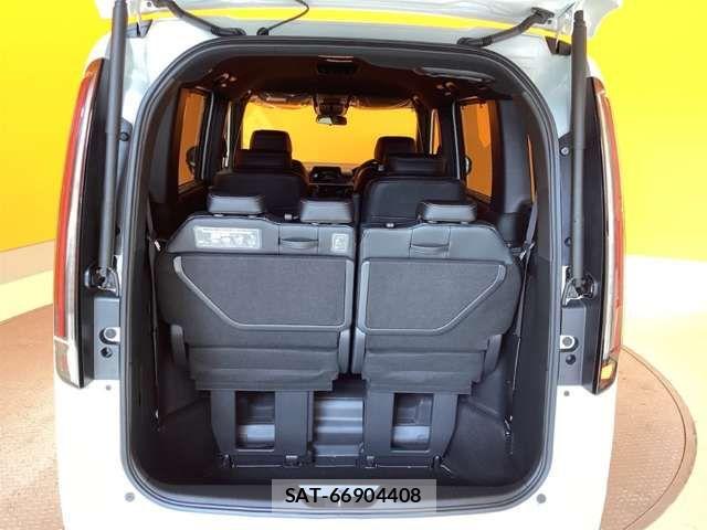 Honda STEP WGN 2026-01 6913516-15